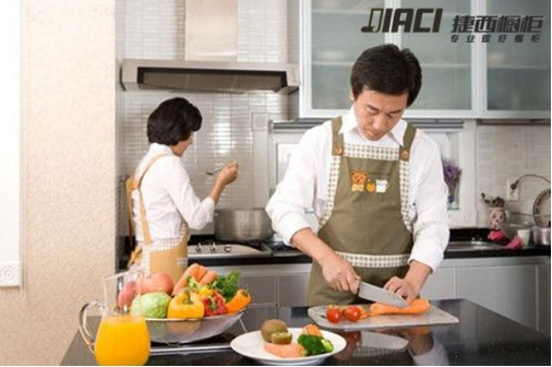 远离厨房雾霾 捷西橱柜致力健康环保家居建设