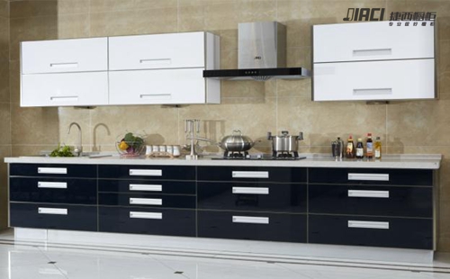 捷西橱柜六月玩得有点大 多个电视频道争相报道(三)