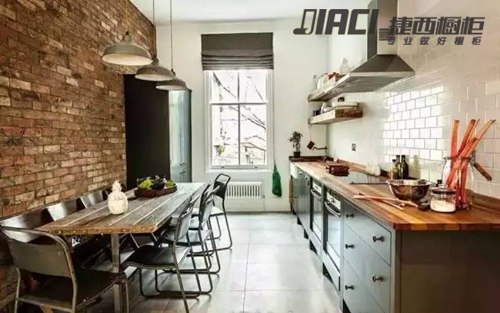 好橱柜捷西专业造 浅析专业橱柜和自制橱柜优缺点