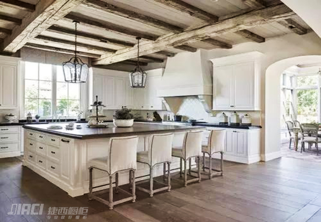 同样材质的橱柜，为什么价格差距那么大？