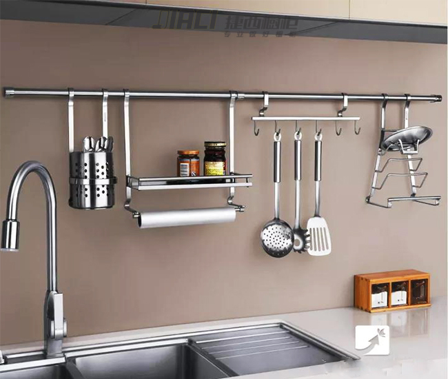 捷西发现：很多家庭都舍弃碗柜了，原来现在都流行这样装厨房！