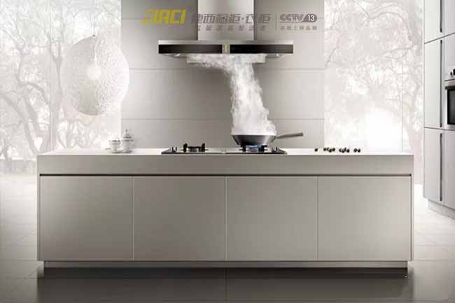 2018厨房趋势解读：如何攻破捷西开放式橱柜的油烟污染问题？